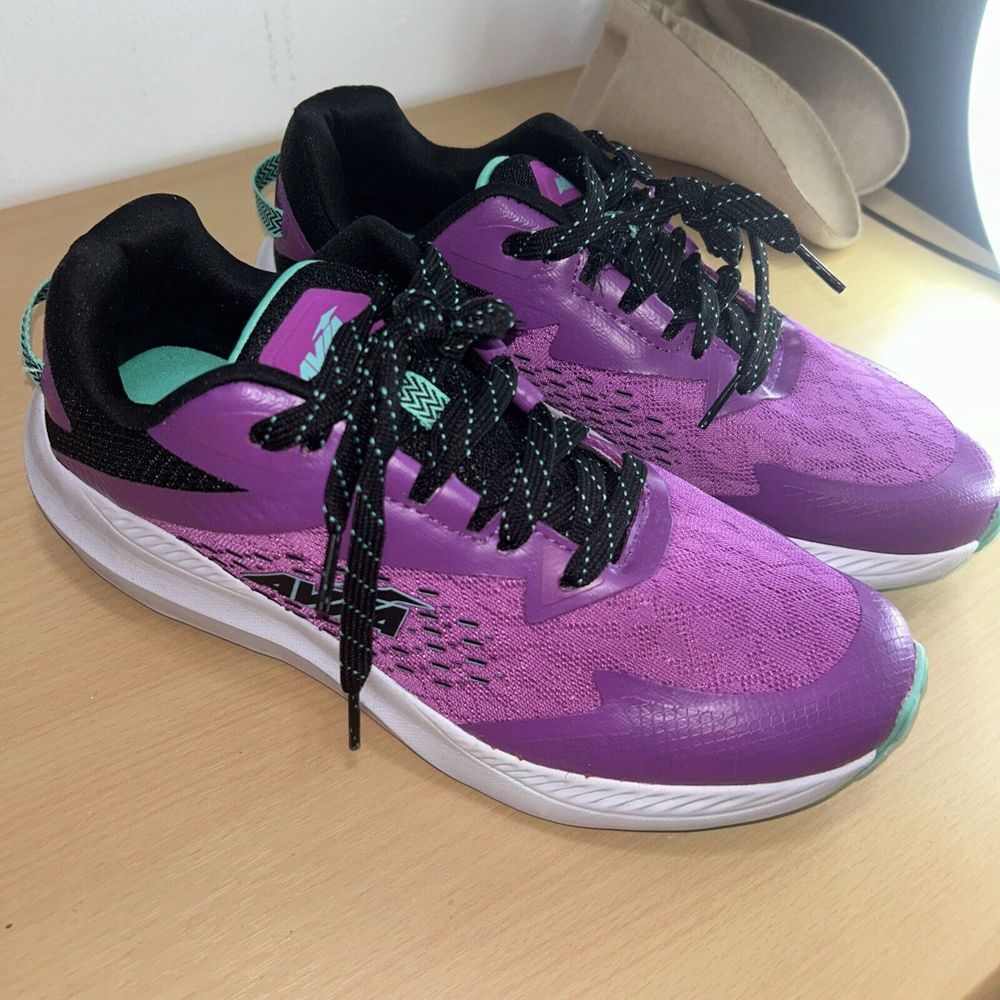 New Avia Storm Womens Shoes Size 8.5-11 Color: Purple/Black